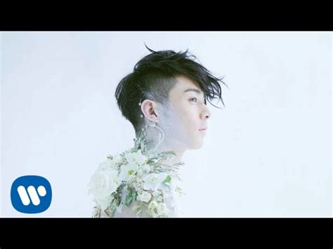 你不動我不動|周柏豪 (Pakho Chau) – 我不動 (I Won’t Move) Lyrics